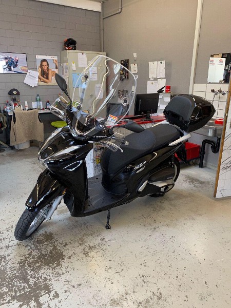 HONDA SH 350 A Image