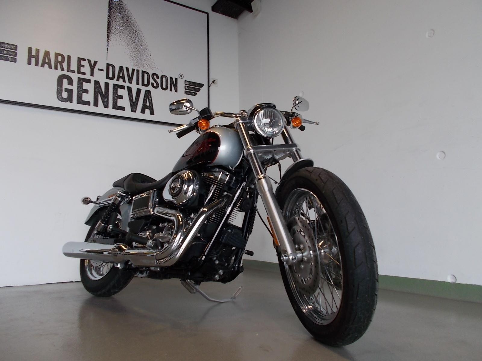 Harley Davidson Dyna Noir Et Gris Harley Davidson Dyna Noir Et Gris