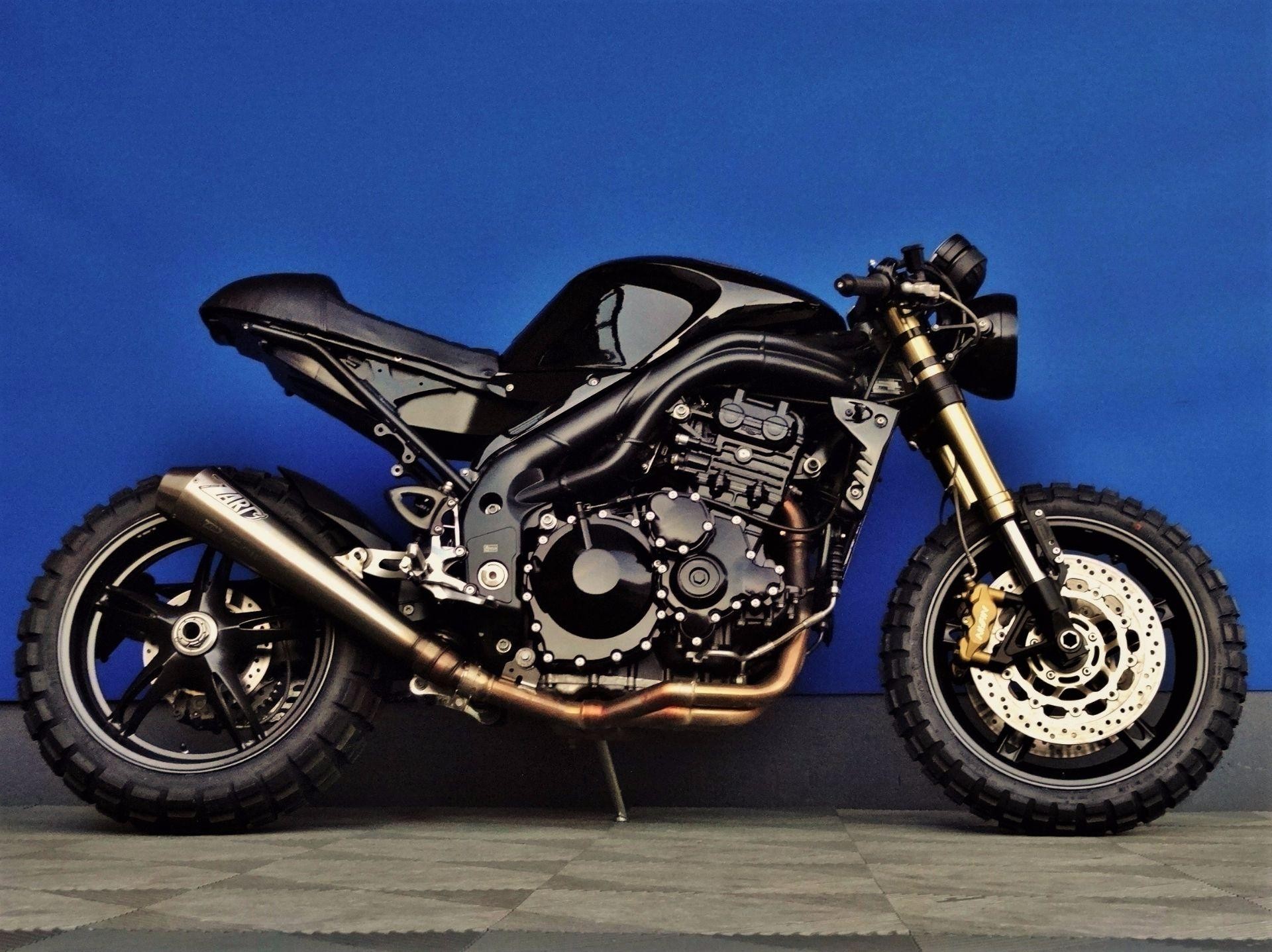 Triumph 1050 Speed Triple 2005-2013 : revues