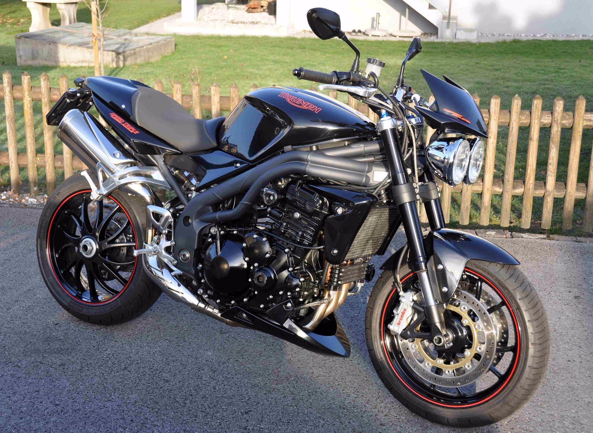 triumph speed triple 1050 price
