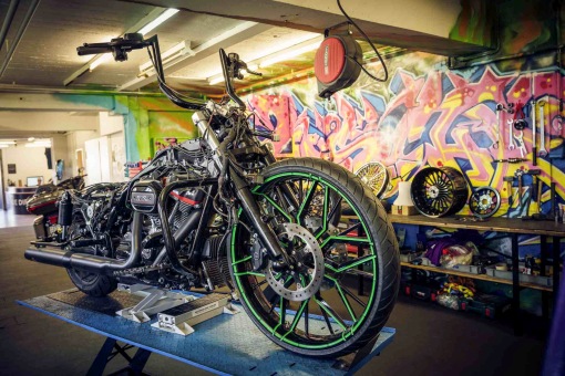 Stars and Chrome Custombikes GmbH Eggenwil