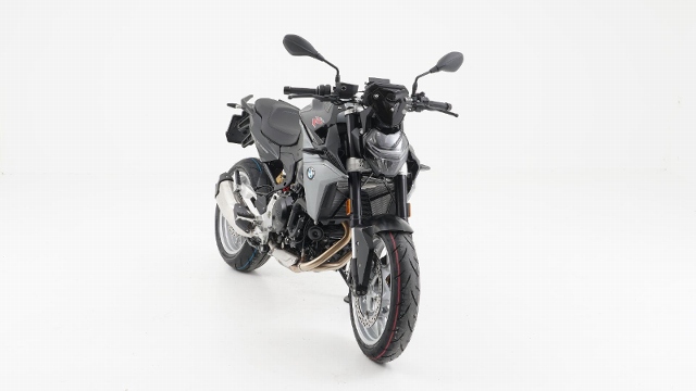 BMW F 900 R