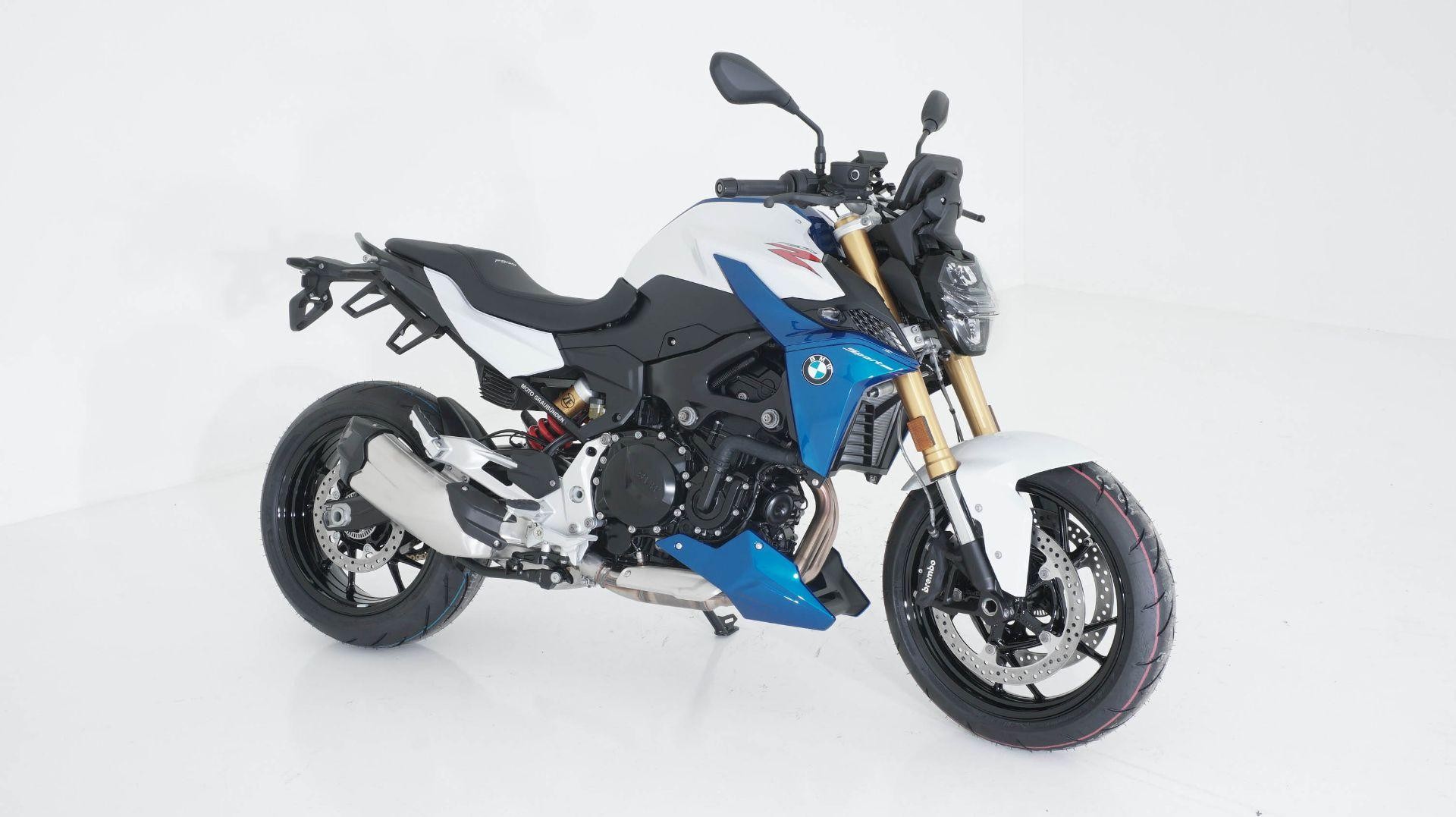 BMW F 900 R A2