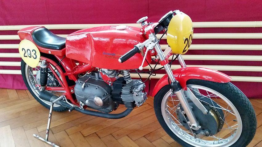 Motorradhandel Verden motorrad oldtimer kaufen aermacchi a la verde 250 motorrad Motorradhandel Verden motorrad oldtimer kaufen aermacchi a la verde 250 motorrad