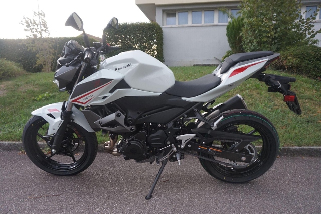  Motorrad kaufen KAWASAKI Z 400 ABS MY23 Neufahrzeug