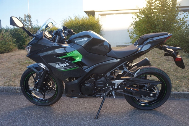  Motorrad kaufen KAWASAKI Ninja 400 ABS MY23 Neufahrzeug