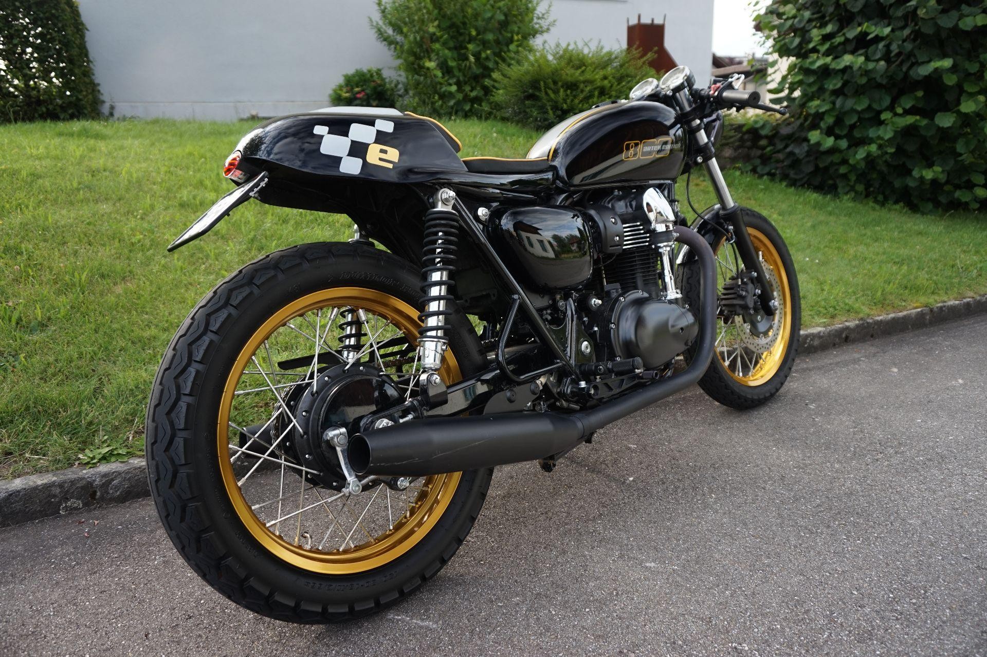 Kawasaki W Cafe Racer Pictures