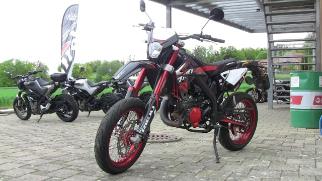  Motorrad kaufen RIEJU MRT 50 Occasion 