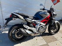 Motorrad kaufen Occasion SUZUKI SFV 650 UA ABS Gladius 35kW (naked)