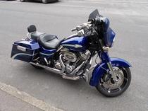 Motorrad kaufen Occasion HARLEY-DAVIDSON FLHXSE CVO 1801 Street Glide ABS (touring)