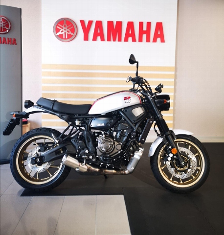  Motorrad kaufen YAMAHA XSR 700 XTribute Neufahrzeug 