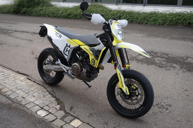 Motorrad kaufen HUSQVARNA 701 Supermoto WEBER EDITION MY 2022 Neufahrzeug 