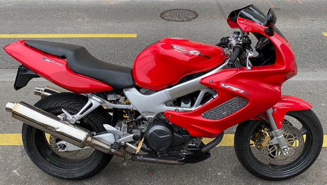  Motorrad kaufen HONDA VTR 1000 Fire Storm Occasion 