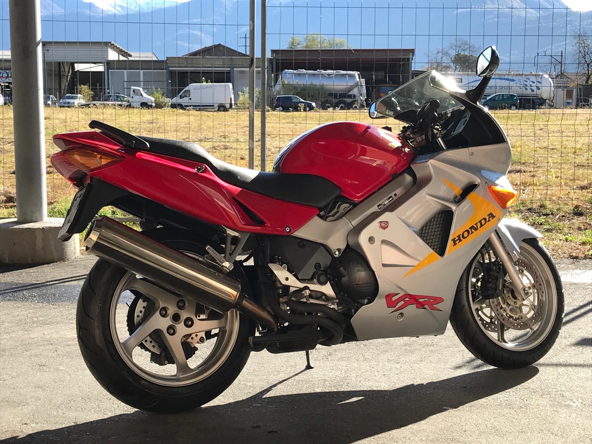 Motorrad Occasion Kaufen Honda Vfr 800 Fi Anniversary 50 Rc46 Moto Tecnica Ticino Gordola Id Motorrad Occasion Kaufen Honda Vfr 800 Fi Anniversary 50 Rc46 Moto Tecnica Ticino Gordola Id