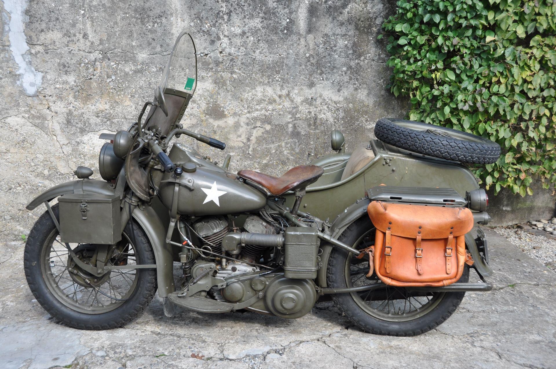 Motorrad Oldtimer kaufen HARLEY DAVIDSON WLA Military 
