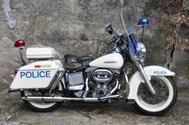 Acheter une moto Oldtimer HARLEY-DAVIDSON POLICE FLH ELECTRA GLIDE (touring)
