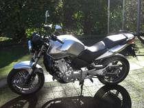Motorrad kaufen Occasion HONDA CBF 500 Standard (naked)