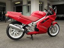 Motorrad kaufen Occasion HONDA VFR 750 F (sport)