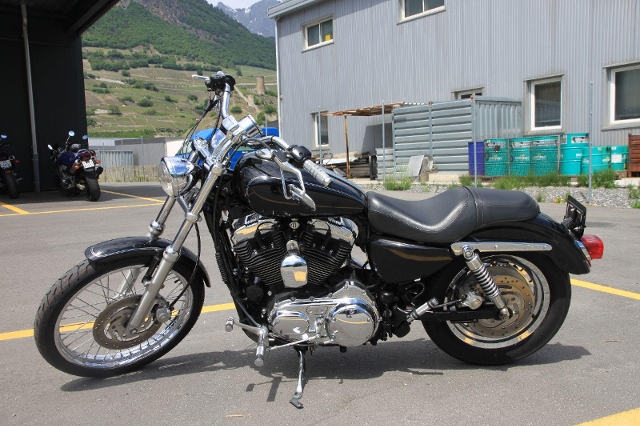  Motorrad kaufen HARLEY-DAVIDSON XL 1200 C Sportster Custom Occasion 