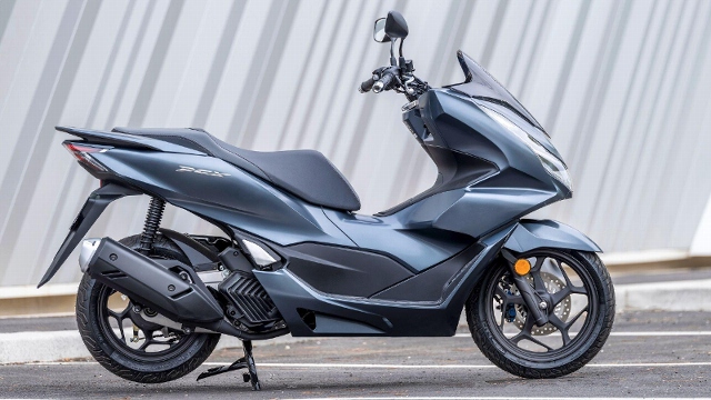  Motorrad kaufen HONDA PCX WW 125 A 2023 Neufahrzeug 