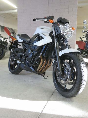  Motorrad kaufen YAMAHA XJ 6 NA ABS 35kW Occasion 