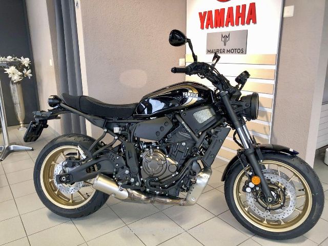 Acheter une moto YAMAHA XSR 700 neuve
