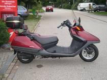 Louer moto HONDA CN 250 (Scooter)