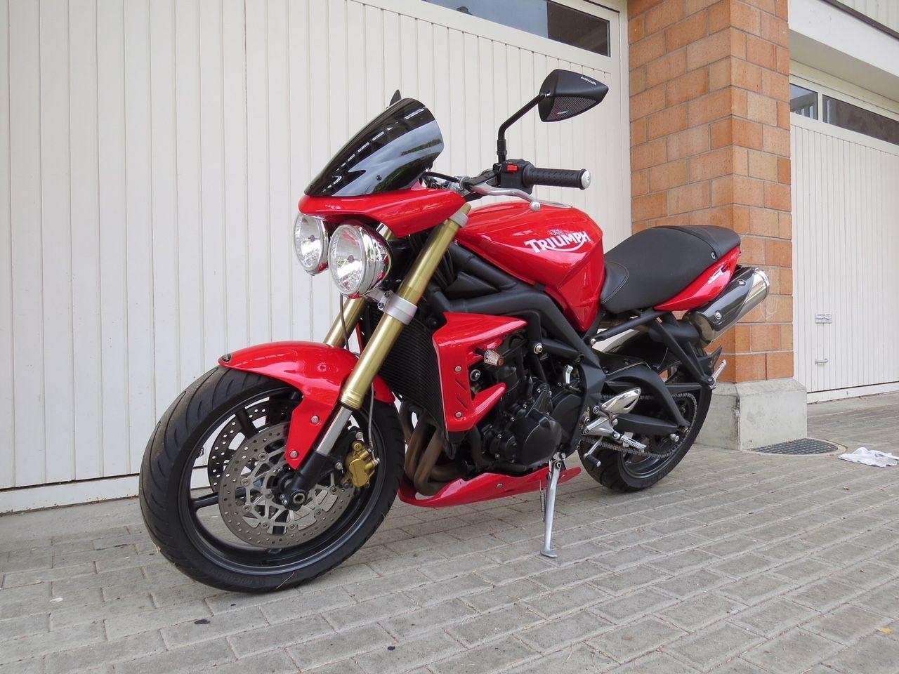 Buy Motorbike Pre Owned Triumph Street Triple 675 Bike Design Reiden