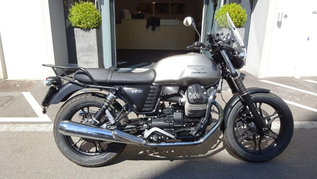  Motorrad kaufen MOTO GUZZI V7 II Stone ABS Occasion