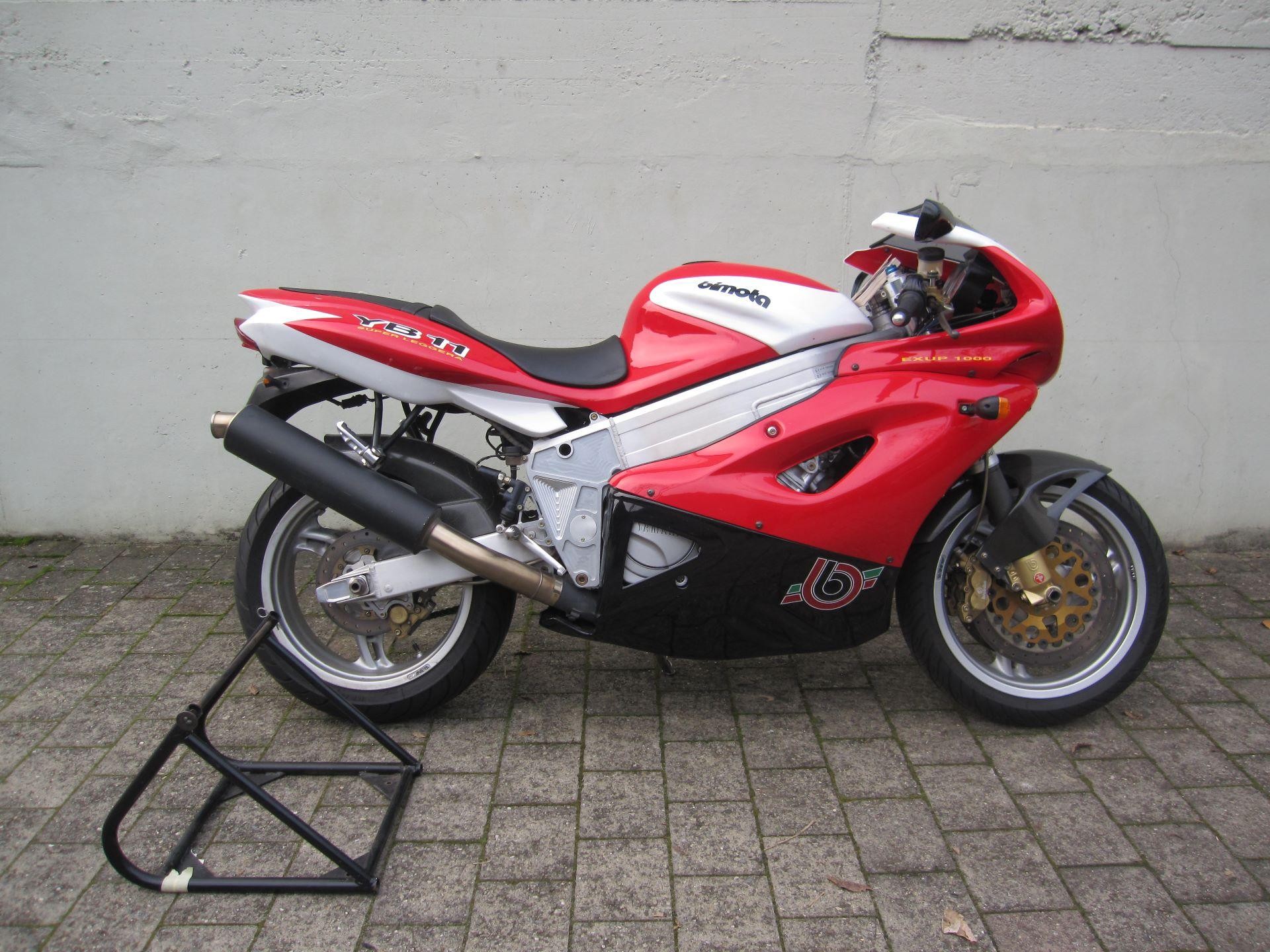Review of Bimota SB 8 R Special 2001: pictures, live 