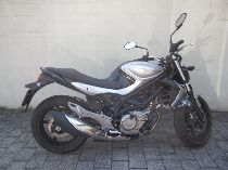 Motorrad kaufen Occasion SUZUKI SFV 650 UA ABS Gladius (naked)