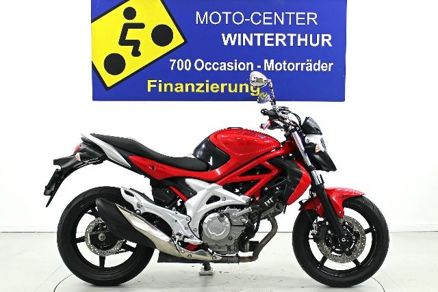  Motorrad kaufen SUZUKI SFV 650 A ABS Gladius 35kW Occasion 