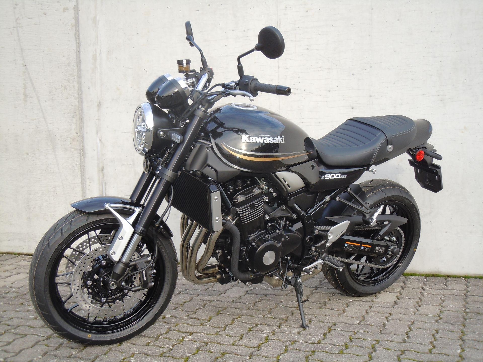 KAWASAKI Z 900 RS ABS/TC ´18 neuve