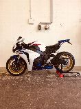 Motorrad kaufen Occasion HONDA CBR 1000 RA Fireblade EBV (sport)