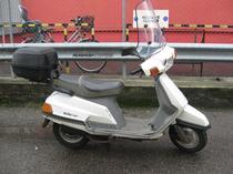 Motorrad kaufen Occasion YAMAHA XC 125 Beluga (roller)