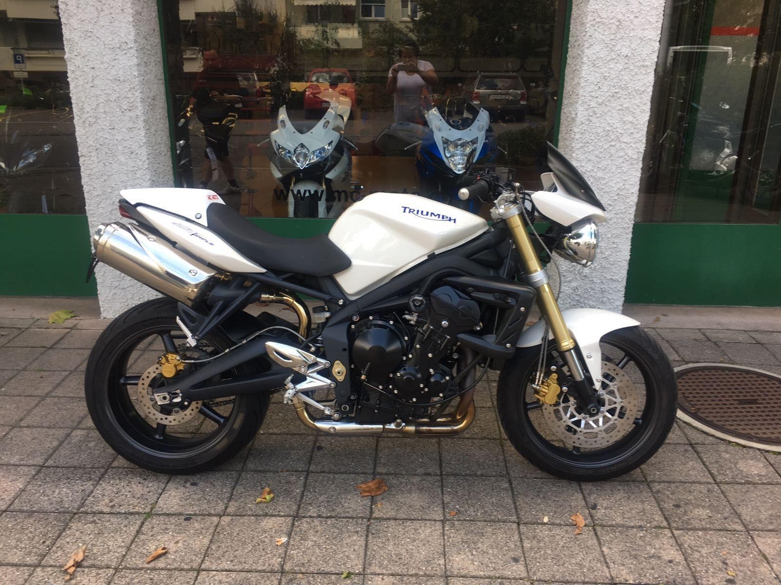 Buy Motorbike Pre Owned Triumph Street Triple 675 Mc Moto Arbon
