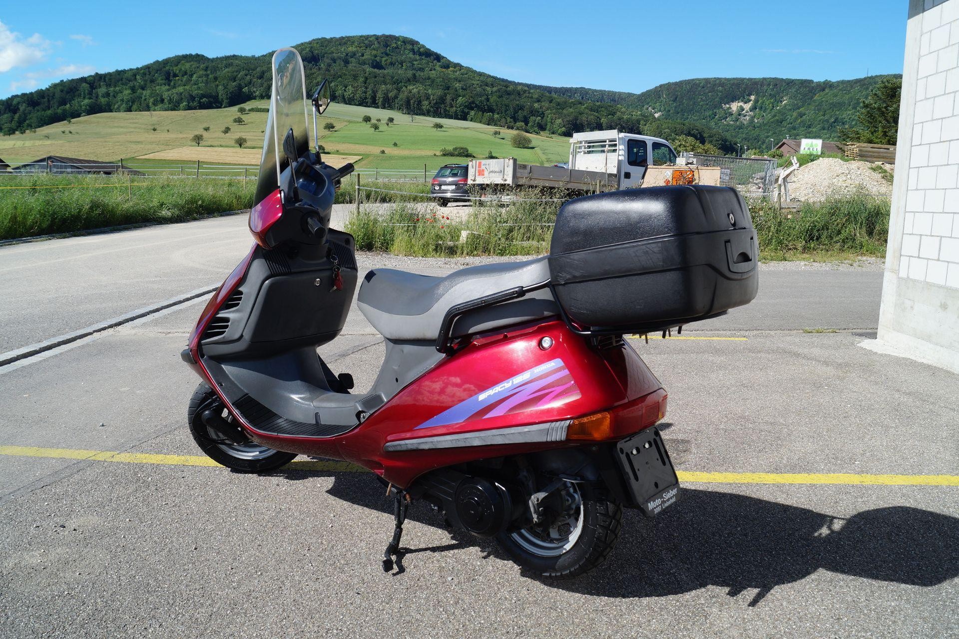 Motorrad Occasion kaufen HONDA CH 125 Spacy Motoshop Ziegler Schleitheim