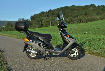 Buy motorbike Pre-owned YAMAHA XC 125 R Cygnus (scooter)