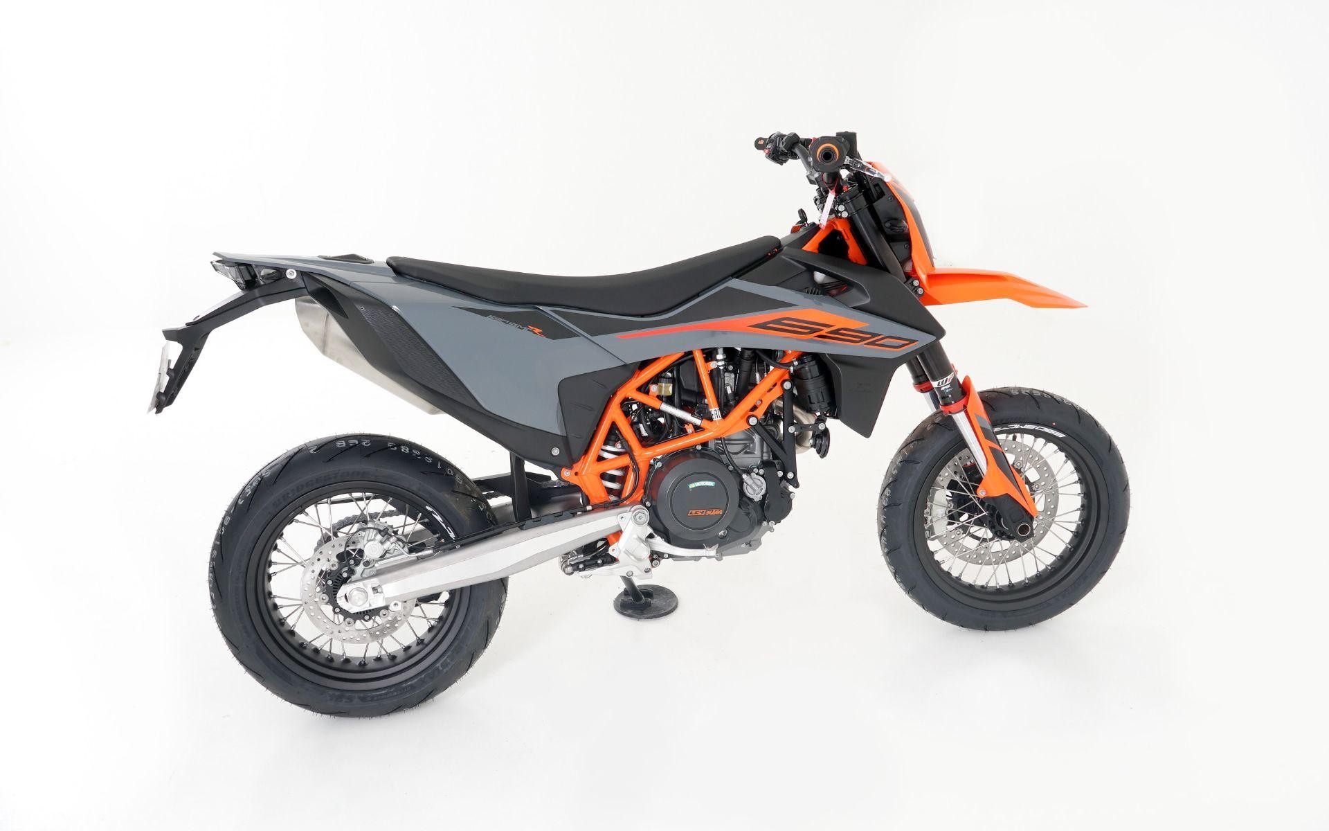 Motorrad Neufahrzeug Kaufen Ktm 690 Smc R Supermoto Abs Ausverkauf Jetzt Vorbestellen 22 Moto Graubunden Maienfeld Motorrad Neufahrzeug Kaufen Ktm 690 Smc R Supermoto Abs Ausverkauf Jetzt Vorbestellen 22 Moto Graubunden Maienfeld