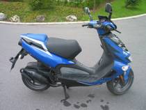 Motorrad kaufen Occasion APRILIA SR 50 Ditech (roller)