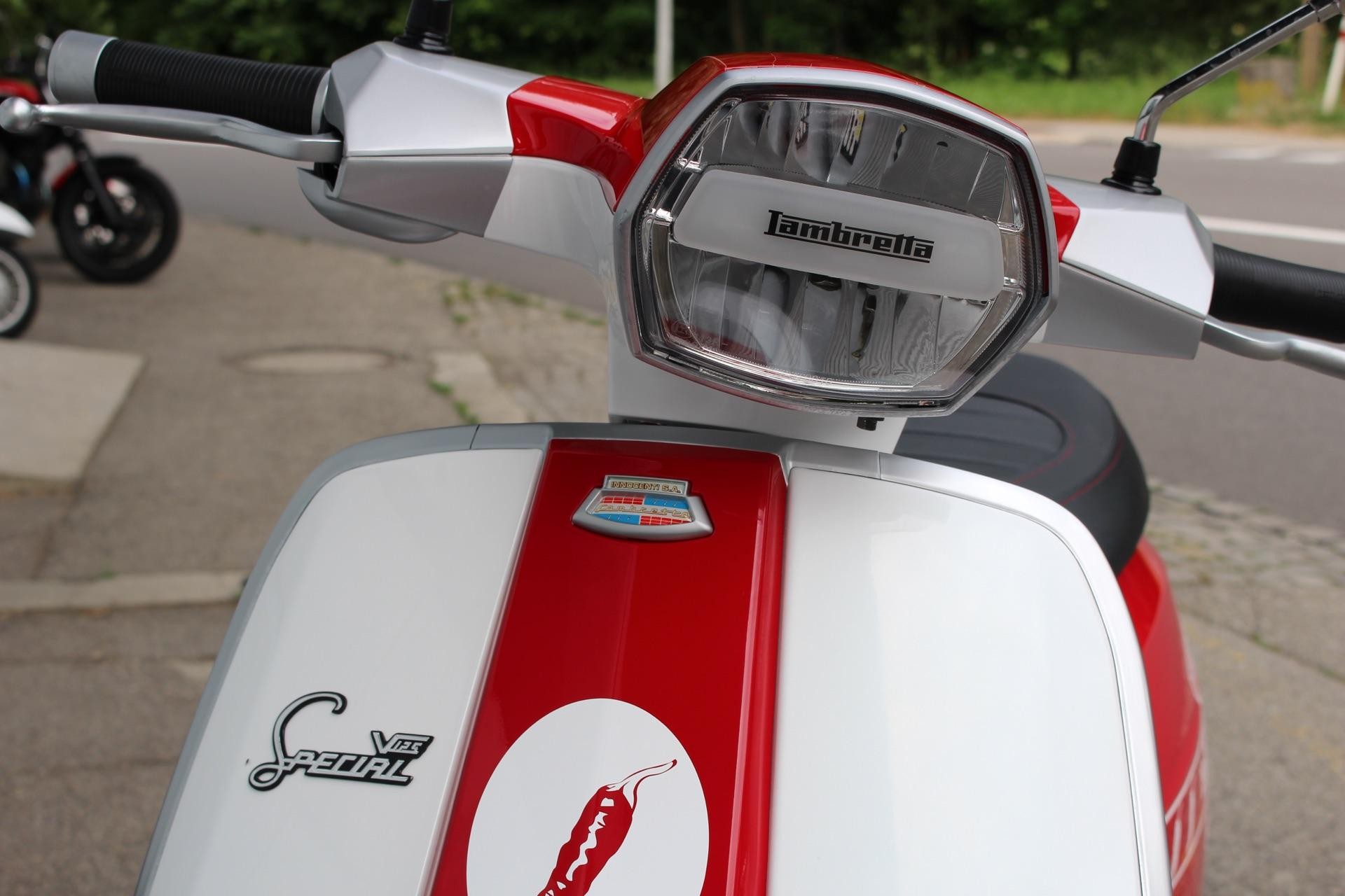 Lambretta V125 Occasion  : Under The Brand Name Lambretta.