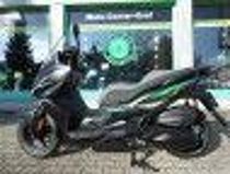 Motorrad Mieten & Roller Mieten KAWASAKI J 300 (Roller)