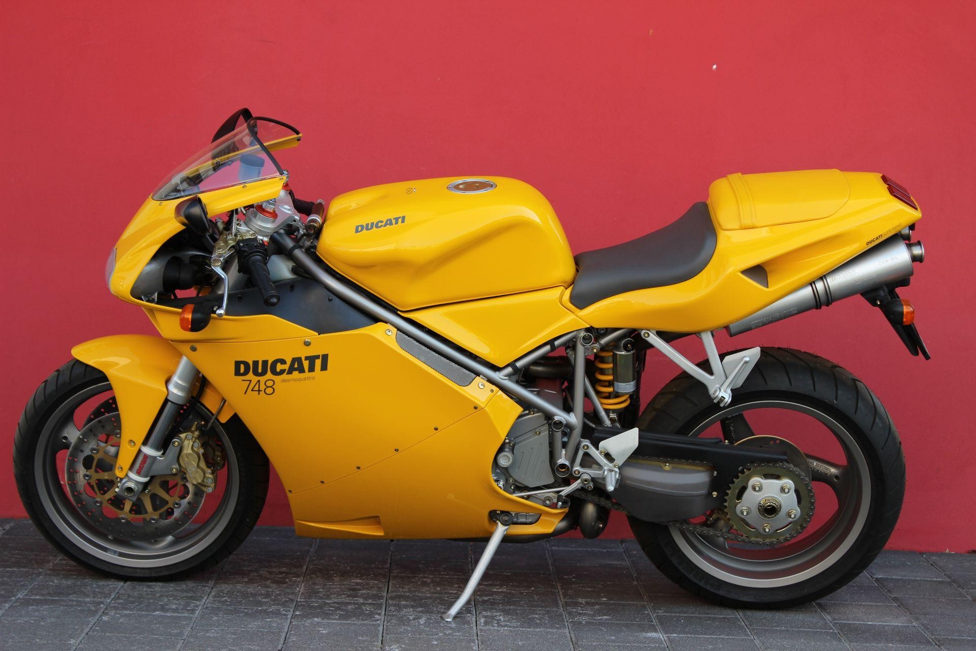 Кроссовый мотоцикл Ducati