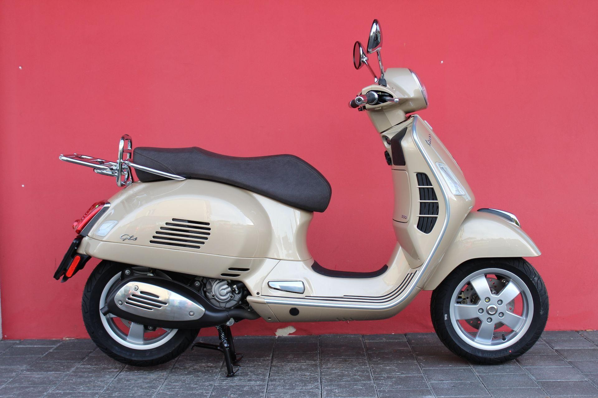 Buy Motorbike New Vehiclebike Piaggio Vespa Gts 300 Super