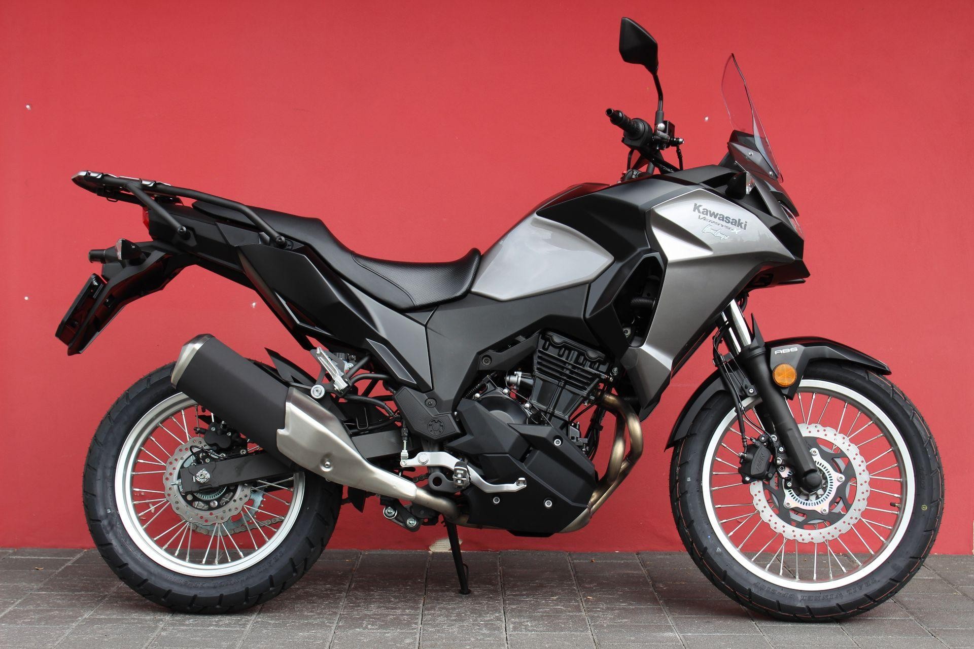 moto kawasaki versys x 300