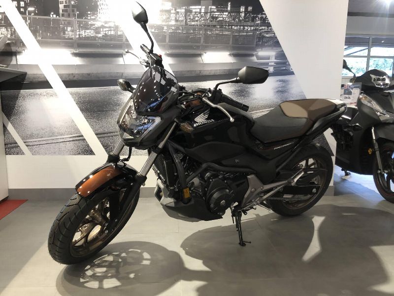 Buy Motorbike New Vehicle Bike Honda Nc 750 Sa Abs Boller Honda Center Gmbh Zurich Id Zeile 6