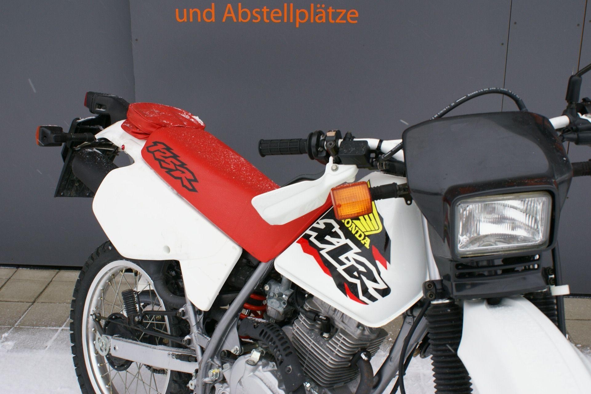 Motorrad Occasion Kaufen Honda Xlr 125 R Swiss Moto Bike Ag Seewen Id Motorrad Occasion Kaufen Honda Xlr 125 R Swiss Moto Bike Ag Seewen Id