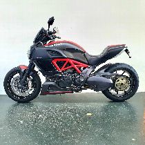 Motorrad kaufen Occasion DUCATI 1198 Diavel Carbon ABS (naked)