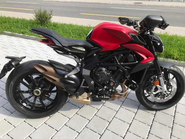  Motorrad kaufen MV AGUSTA Brutale 800 Dragster Rosso Vorführmodell