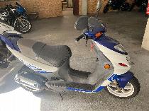 Motorrad kaufen Occasion SUZUKI AY 50 WR Katana (roller)